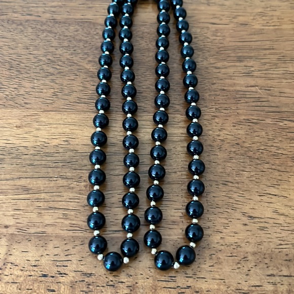 Black Onyx Bead Necklace - Picture 4 of 5